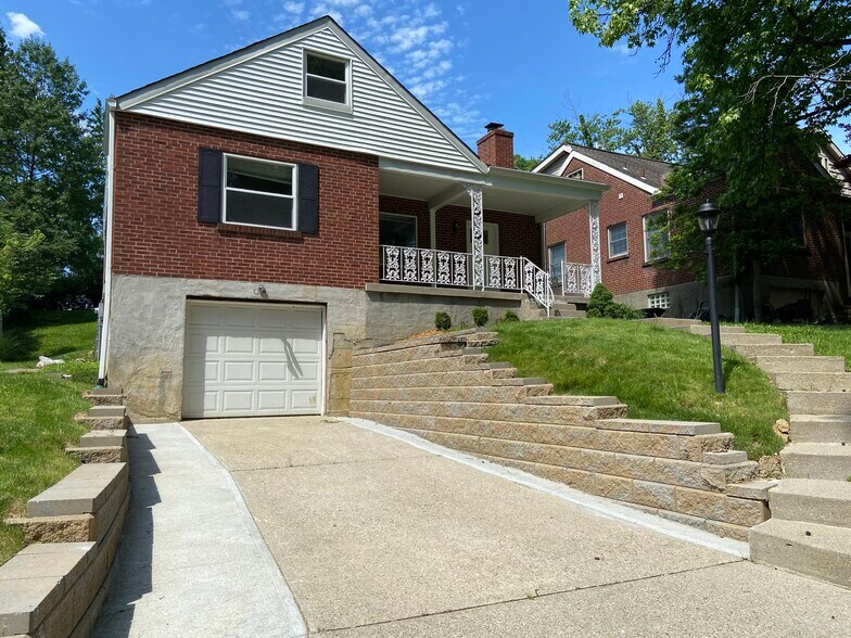 Building Photo - 57 Burdsall Ave