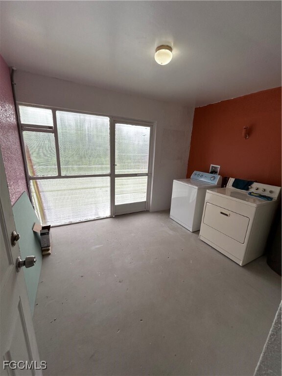 Building Photo - 245 Meadow Rd