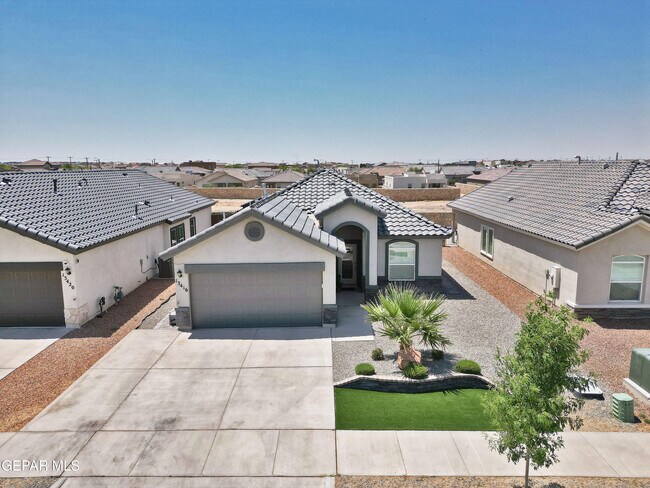 Building Photo - 13416 Cinderford Ave