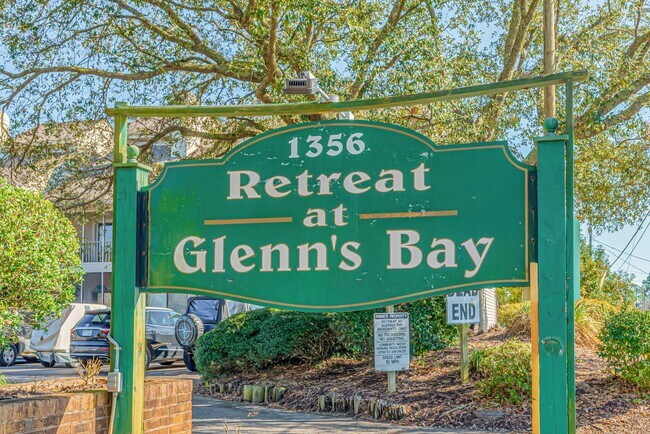 Building Photo - Furnished All-Inclusive 4bed/3bath condo available 12/1/25-2/28/26