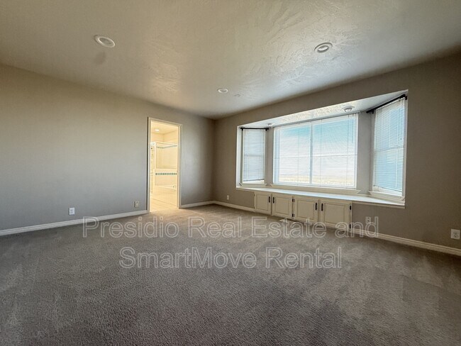 Building Photo - 3408 S Huntington Dr