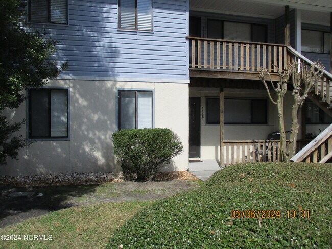 Building Photo - 4169 Spirea Dr