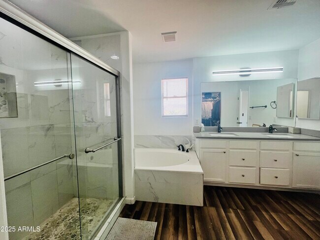 Building Photo - 2310 W Spencer Run