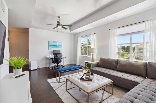 Building Photo - 1020 Villagio Cir