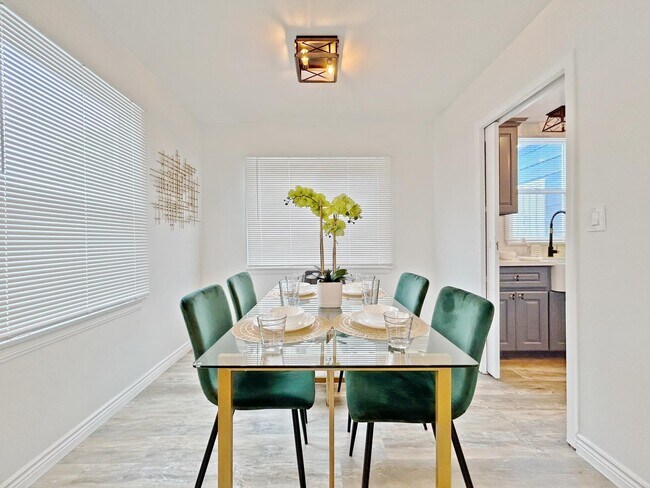 Building Photo - 5288 Santa Margarita St