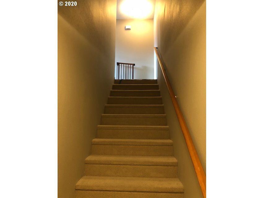 2-1b1b - 16049 SE Caruthers St