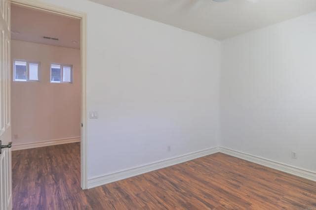 Building Photo - 415 N Cedros Ave