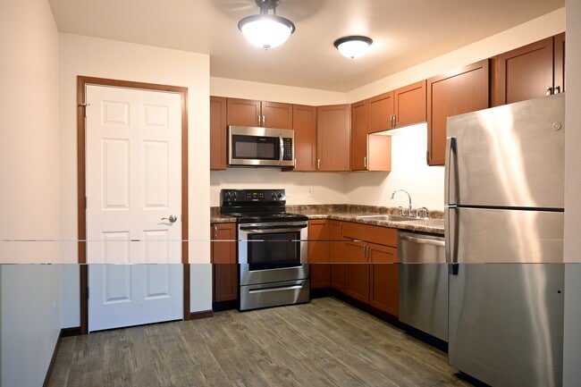 Apt 5 - Kitchen - Tall Timbers