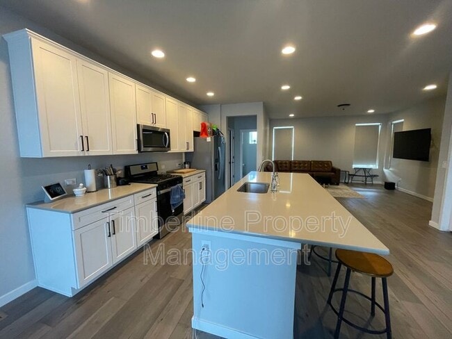 Building Photo - 7359 Hunter Jumper Dr