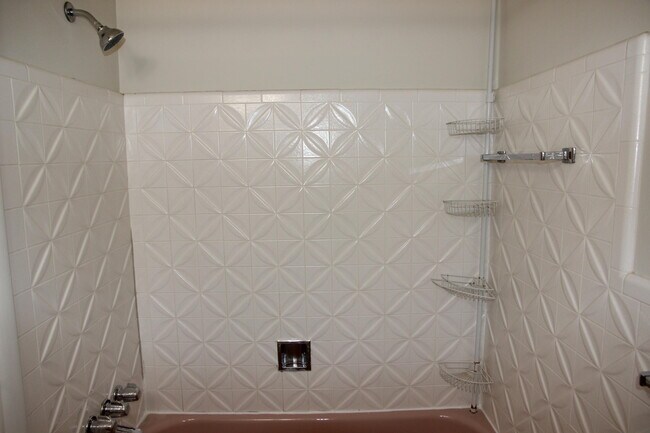 Building Photo - 1257 Island Dr