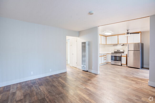 2BR, 1BA - 700SF - Living Room - Surfside