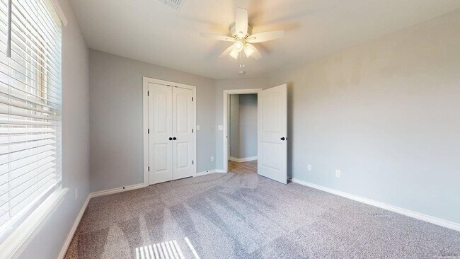 Building Photo - 12580 NE Meers Porter Hill Rd