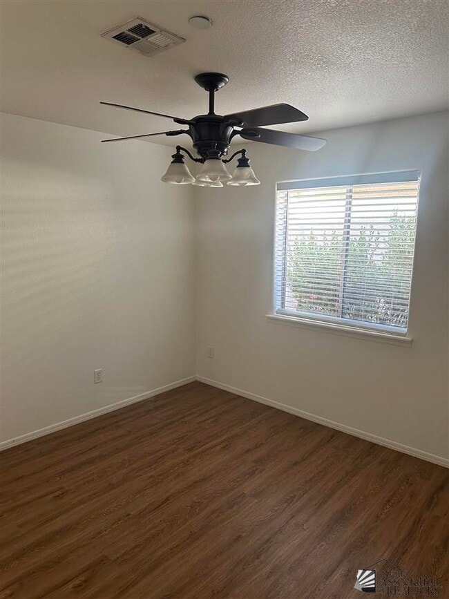 Building Photo - 3182 S Ragen Dr
