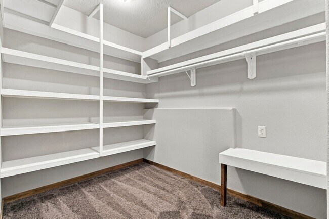 Building Photo - 107 Jury Ln