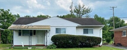 Building Photo - 3 Bedroom! Available Now!