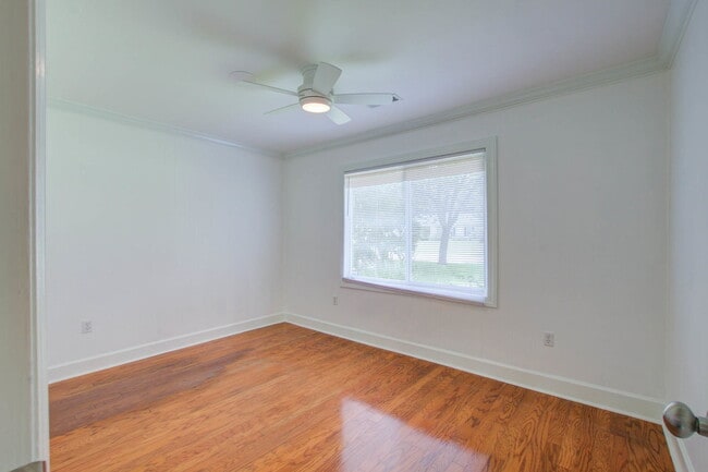 Building Photo - 1307 Bob White Dr