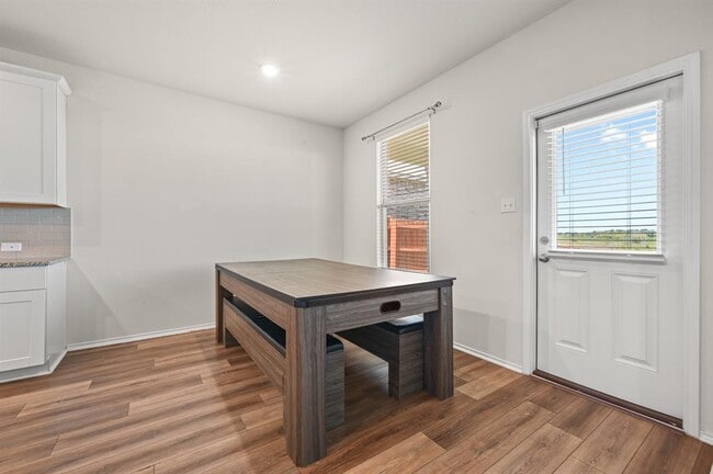 Building Photo - 632 Pepperbark Loop