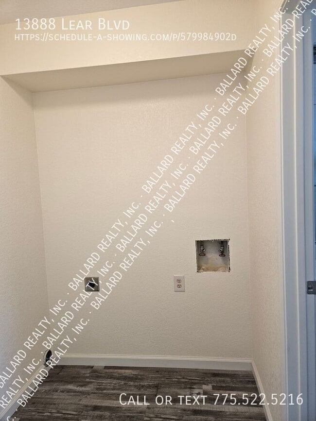 Building Photo - 13888 Lear Blvd