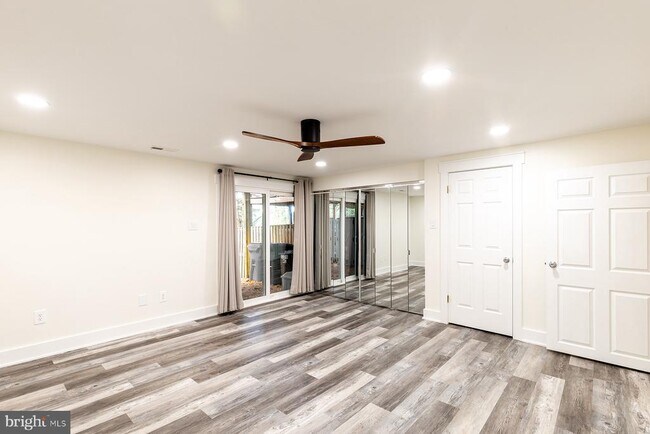 Building Photo - 1178 White Coral Ct