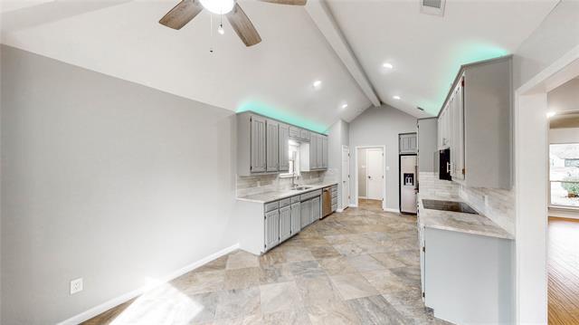 Building Photo - 1520 Southfork Dr