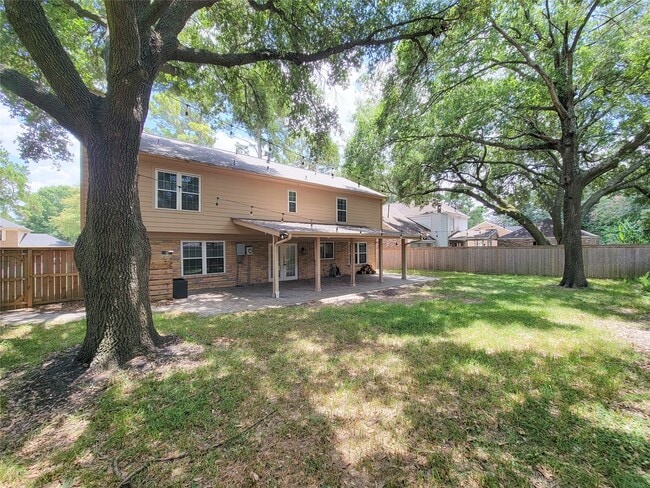Building Photo - 8123 Sunny Ridge Dr