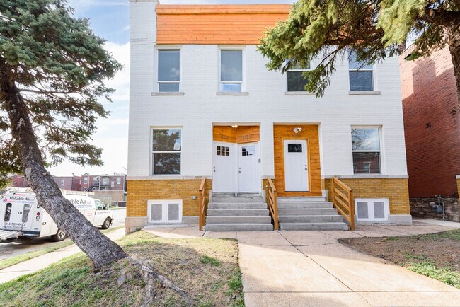 Building Photo - 3101 Old Rte 66