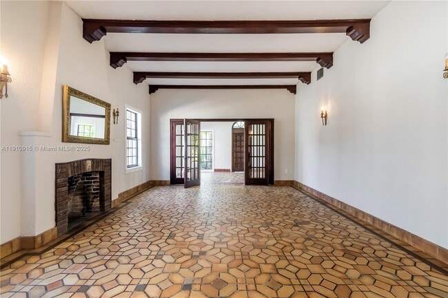 Building Photo - 3718 Sheridan Ave