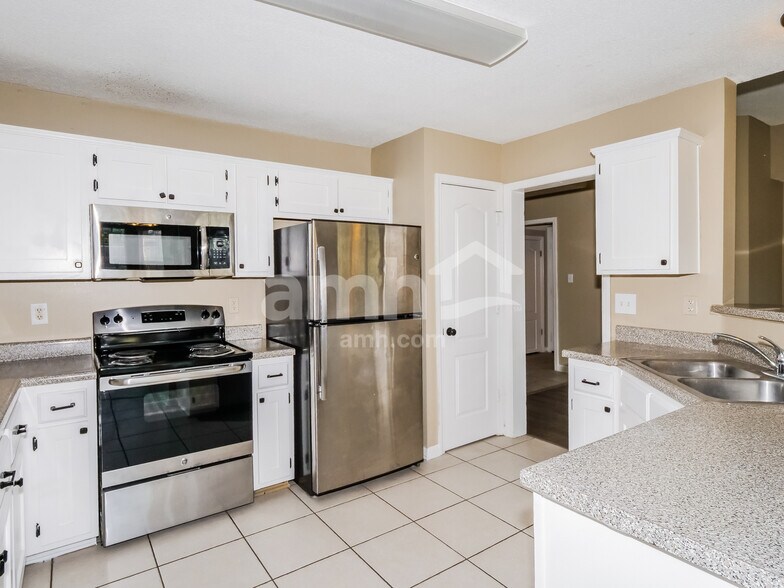 Building Photo - 11642 Mahogany Dr