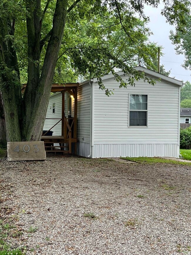 Primary Photo - 403 Christ St