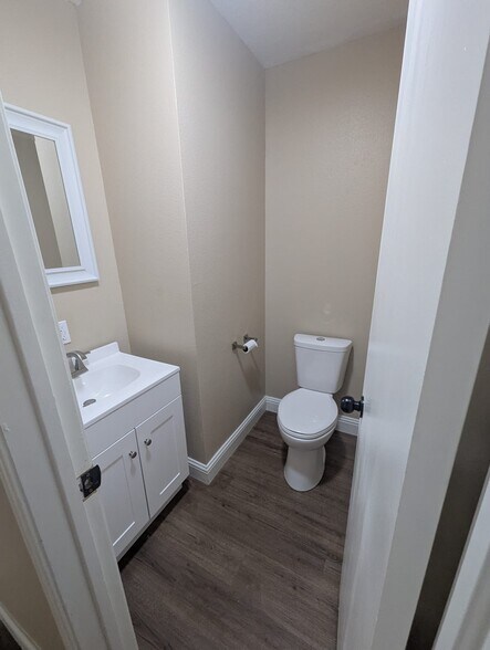 half bath - 2719 Canal Ave