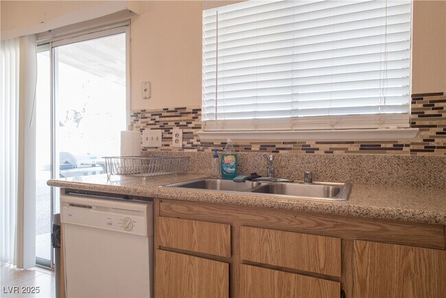 Building Photo - 7250 Hardtack Cir