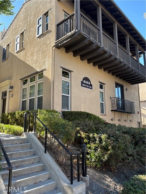 Building Photo - 4444 Owens St