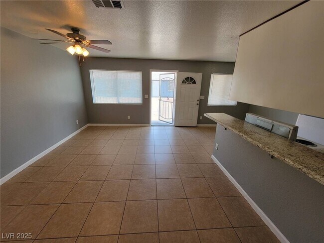 Building Photo - 2023 Bassler St
