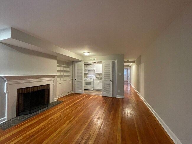 Building Photo - 939 25th St NW
