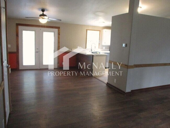 Building Photo - 3 Bedroom 2 Bath Home in Lakebay