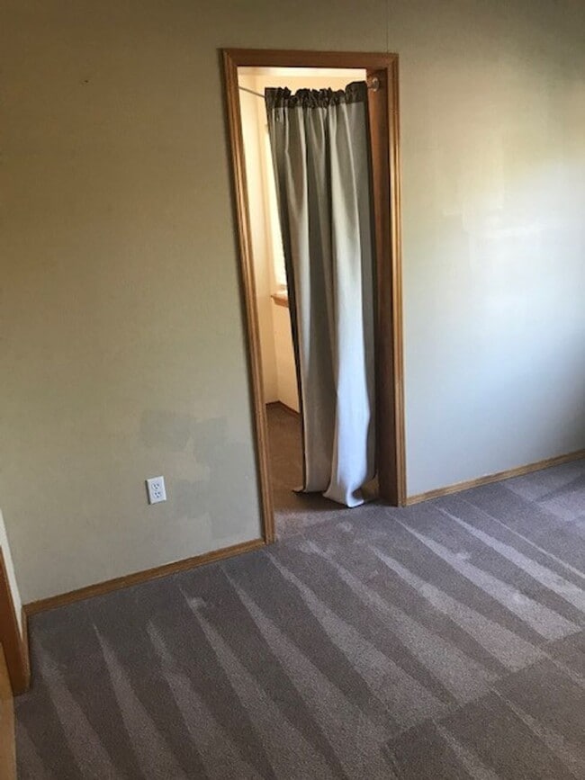 Building Photo - COMING SOON !! Two Story Home By Old Sundance Golf Course