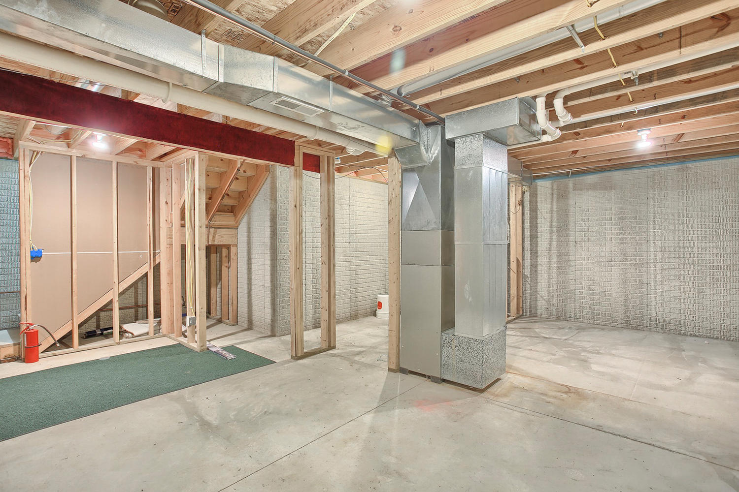 Building Photo - 306 Windwood Ct