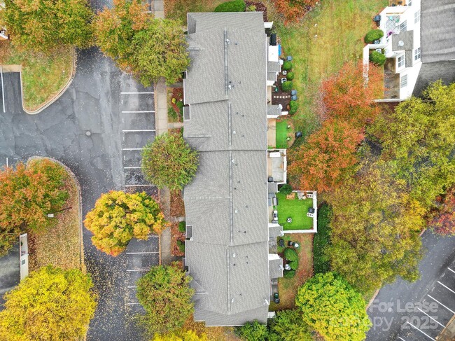 Building Photo - 5037 Sunset Ridge Ct