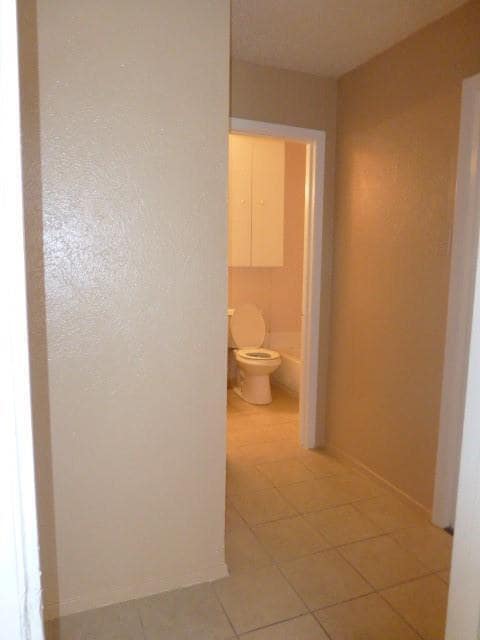 Building Photo - 409 Cliff Dr