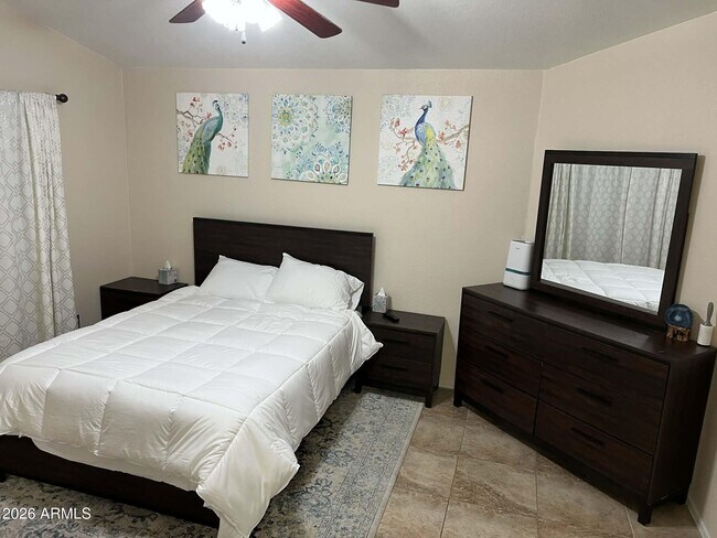 Building Photo - 6806 N 77th Dr