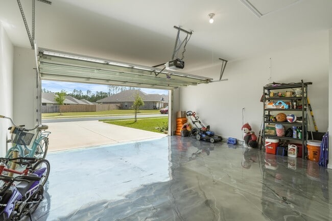 Building Photo - 86 Polaris Pl