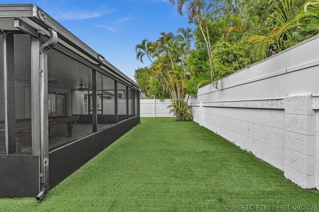 Building Photo - 3307 SW 49th St