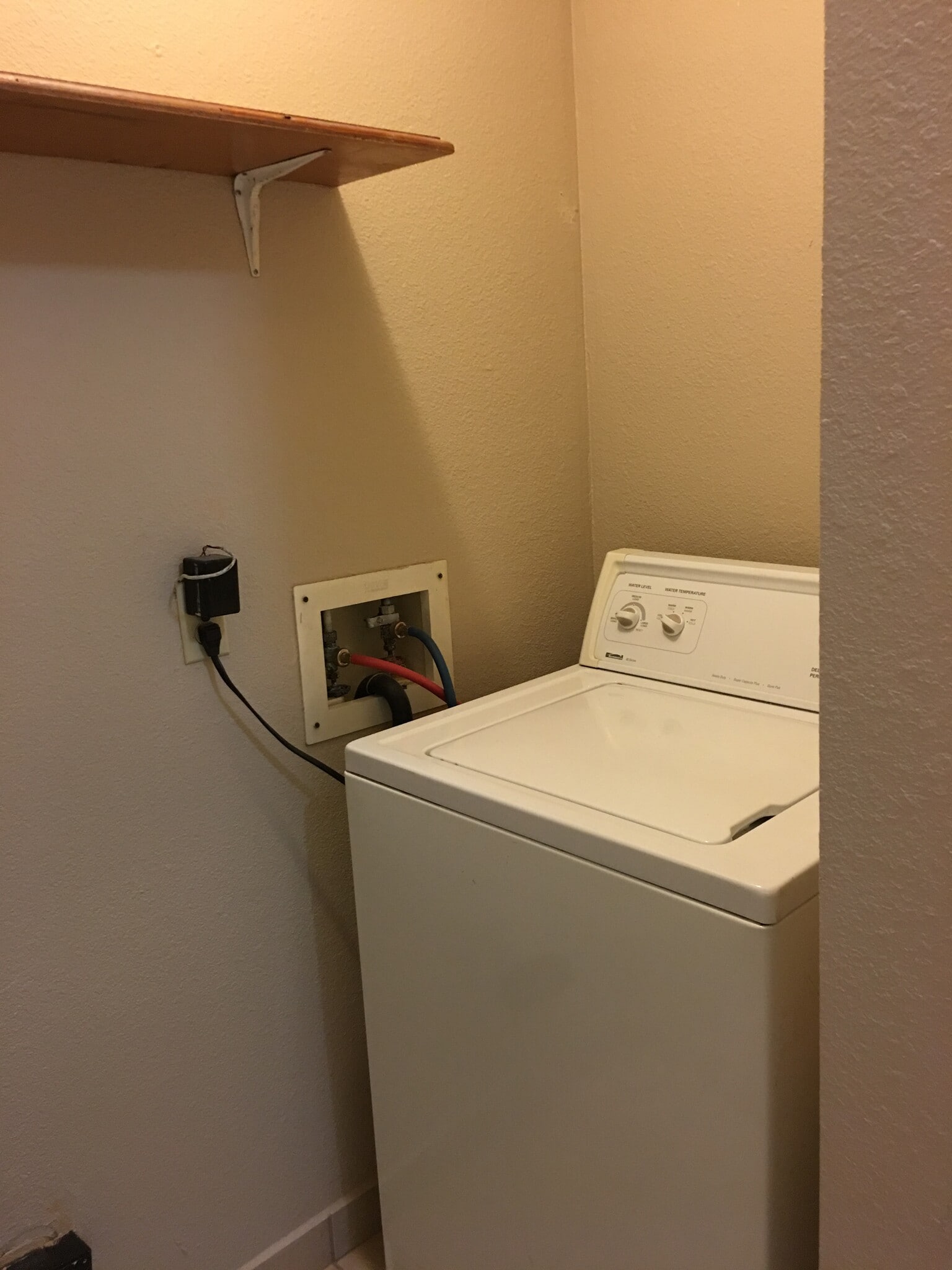 Building Photo - 312 Gastel Cir