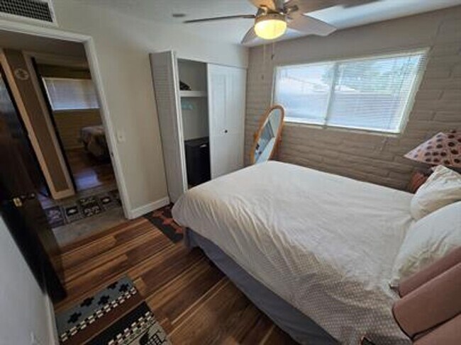 Building Photo - Beautiful Eastside Home Won't Last!!! Must See!!!