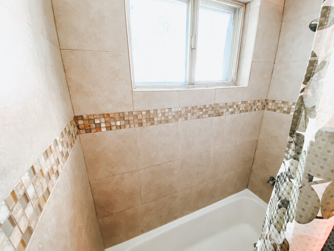 Building Photo - 5225 Woodsey Way