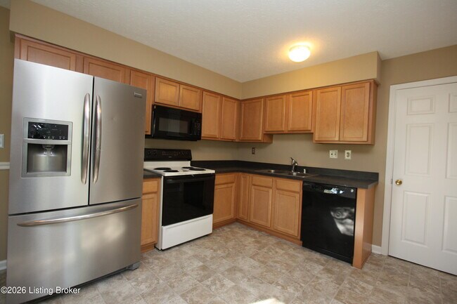 Building Photo - 6824 Hillside Dr