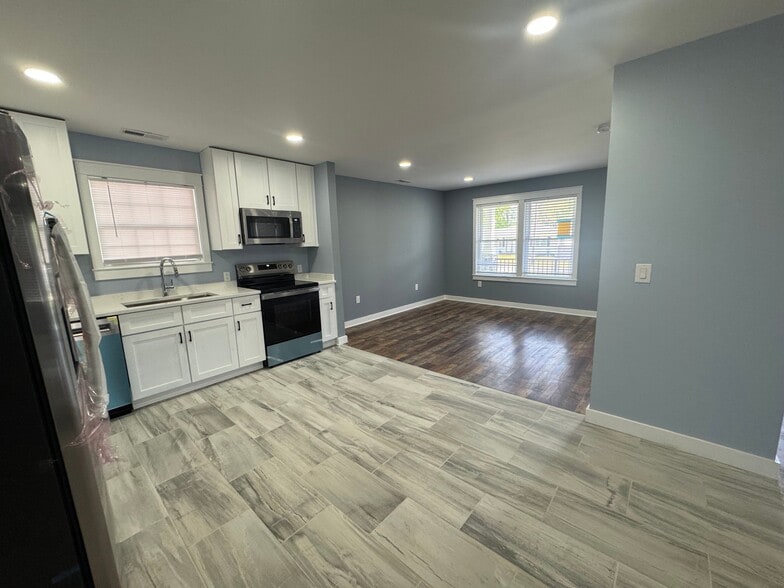 Building Photo - 1008 Rockland Cir SW