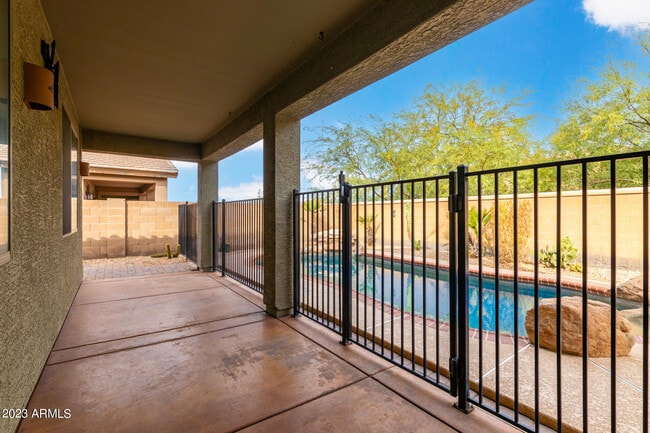 Building Photo - 17554 W Cardinal Dr