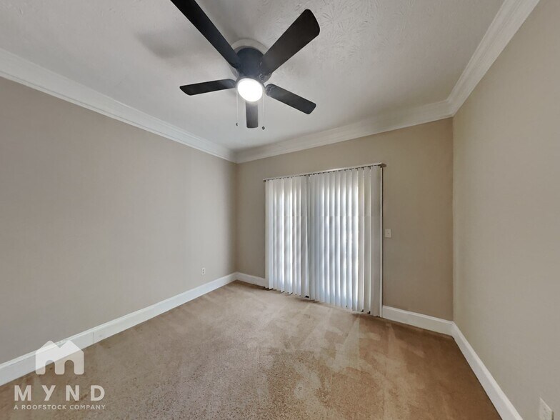 Building Photo - 3004 Cardinal Dr