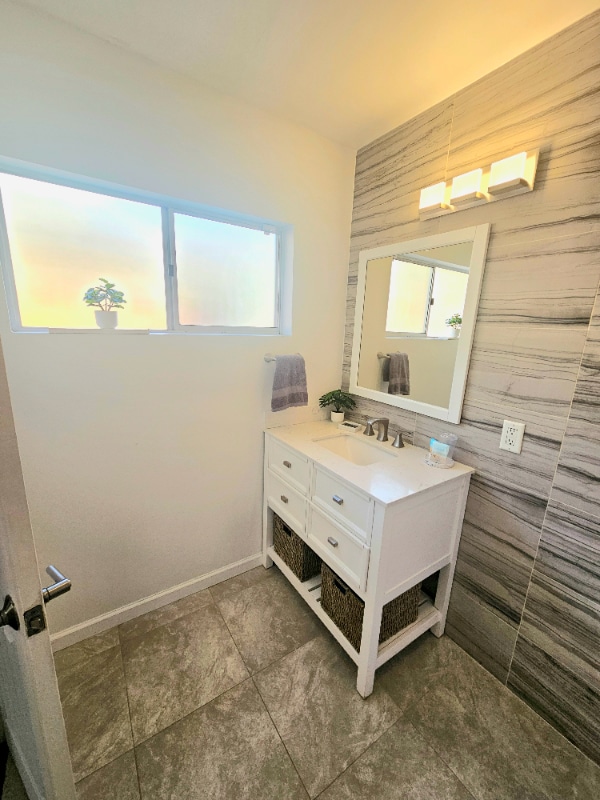 Building Photo - 3822 Aragon Dr